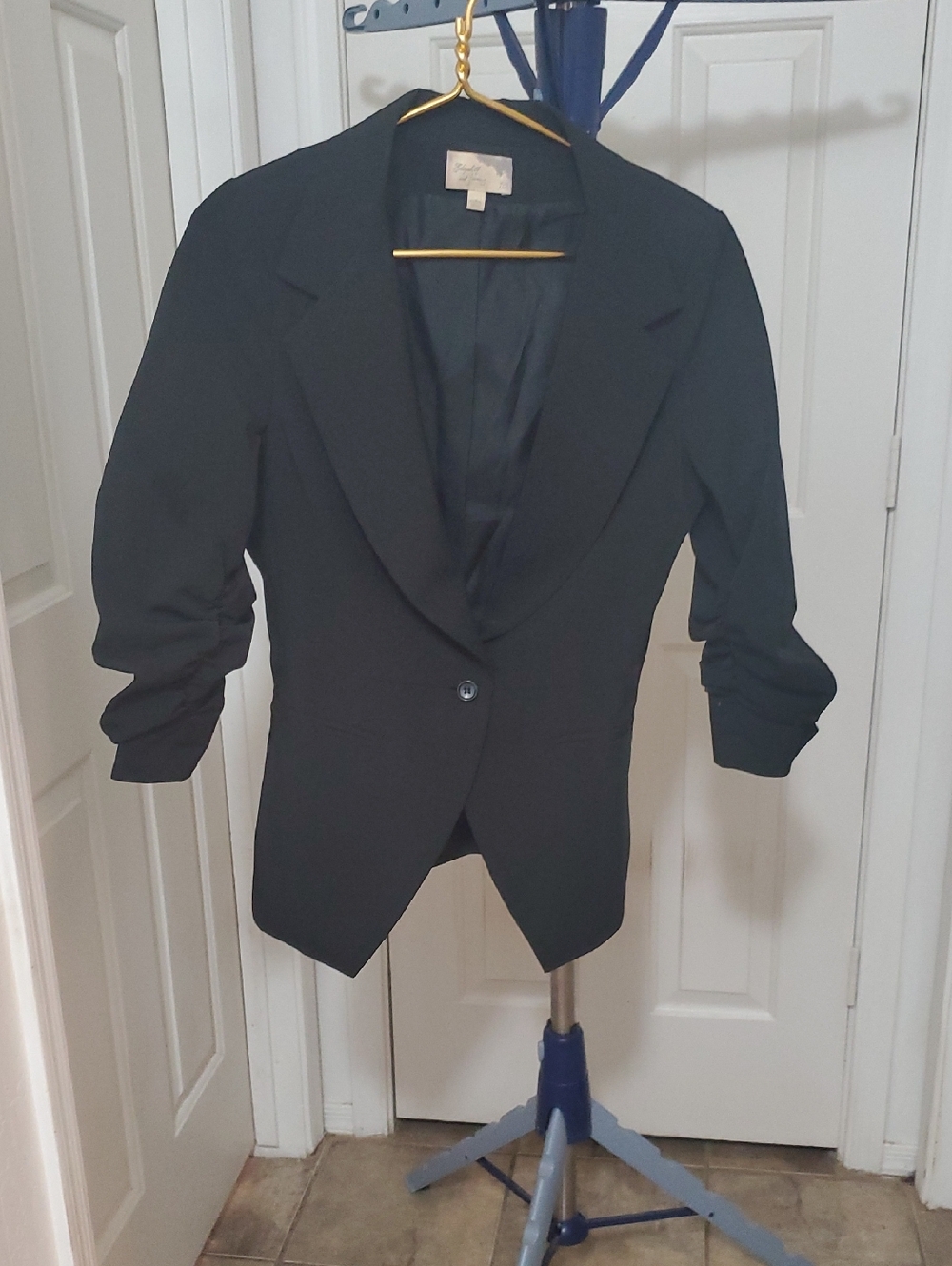 Elizabeth and James Black Tailored Blazer